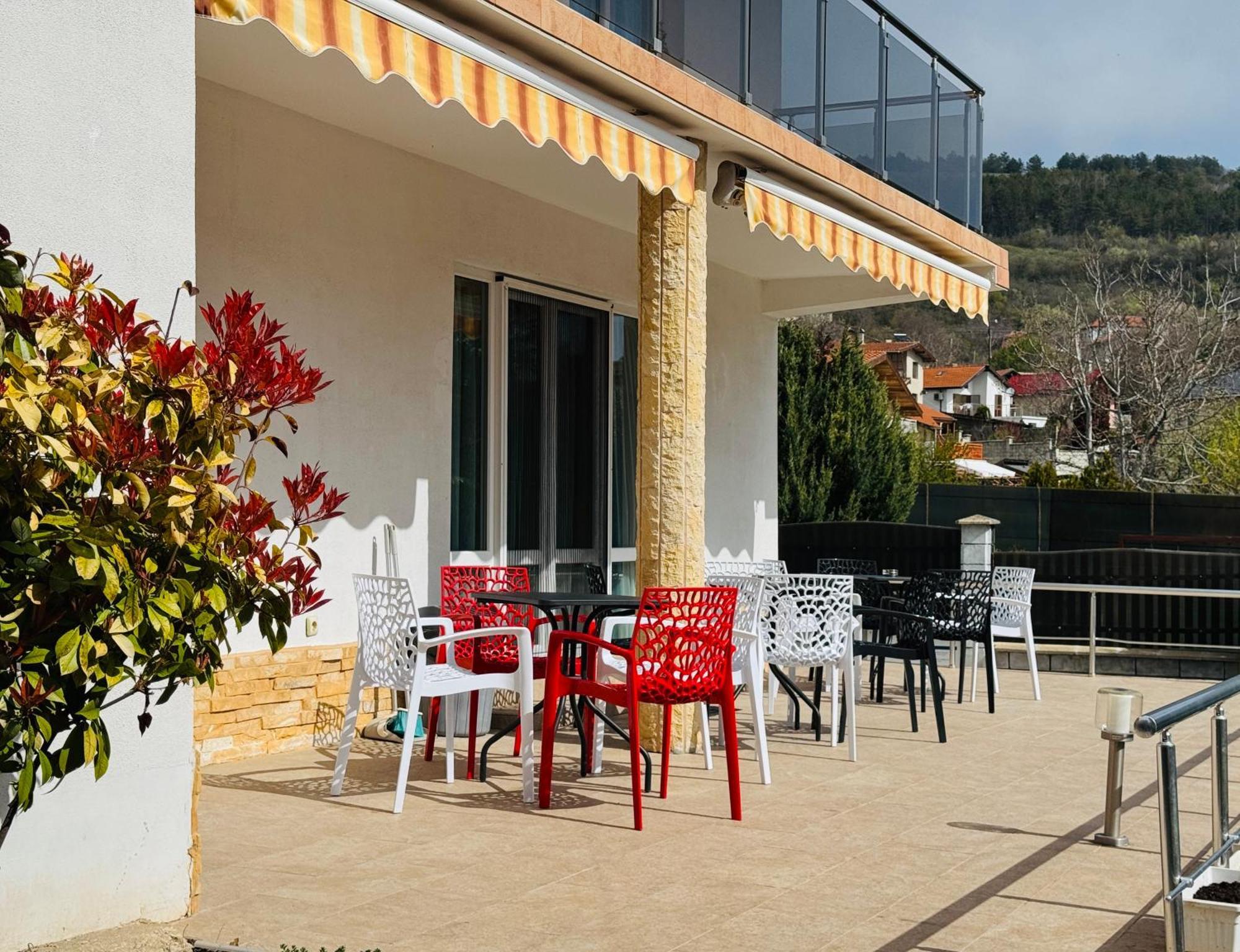 Villa Holiday Baltjik Exteriör bild