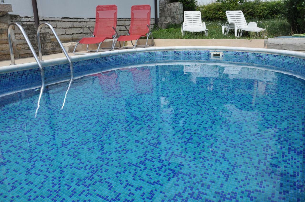 Villa Holiday Baltjik Exteriör bild